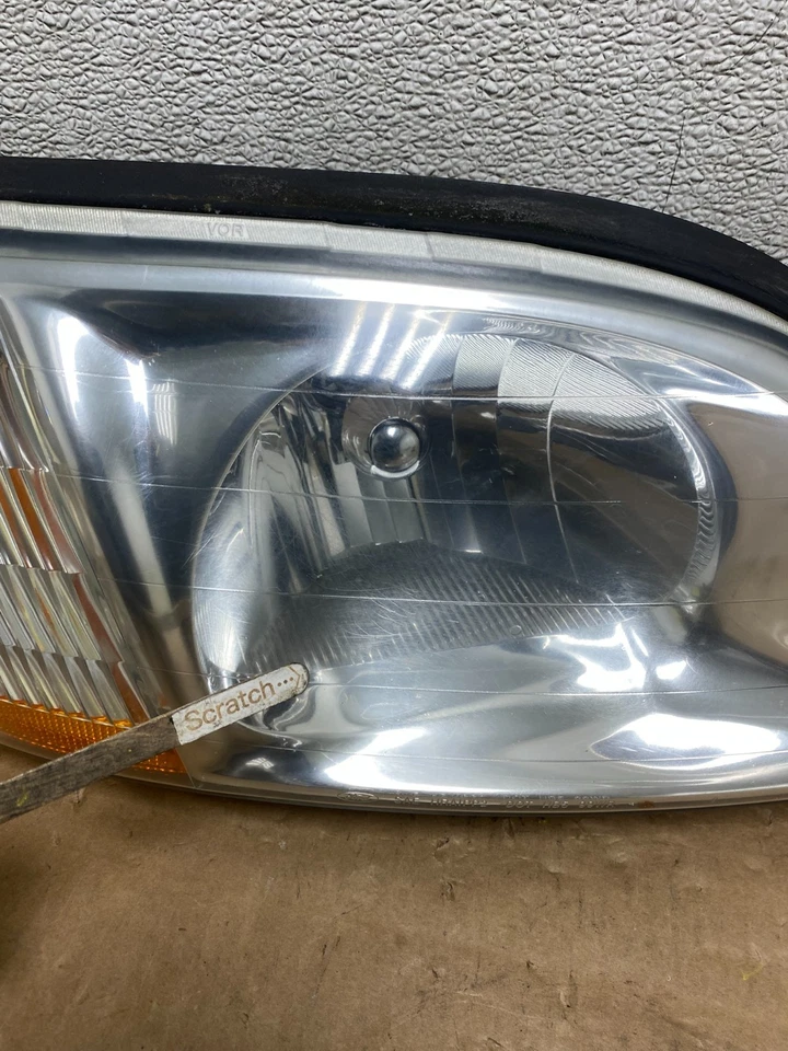 Faros halógenos izquierdo+derecho Ford Windstar 1999 a 2003 OEM V4989 DW Foto 4 de 4