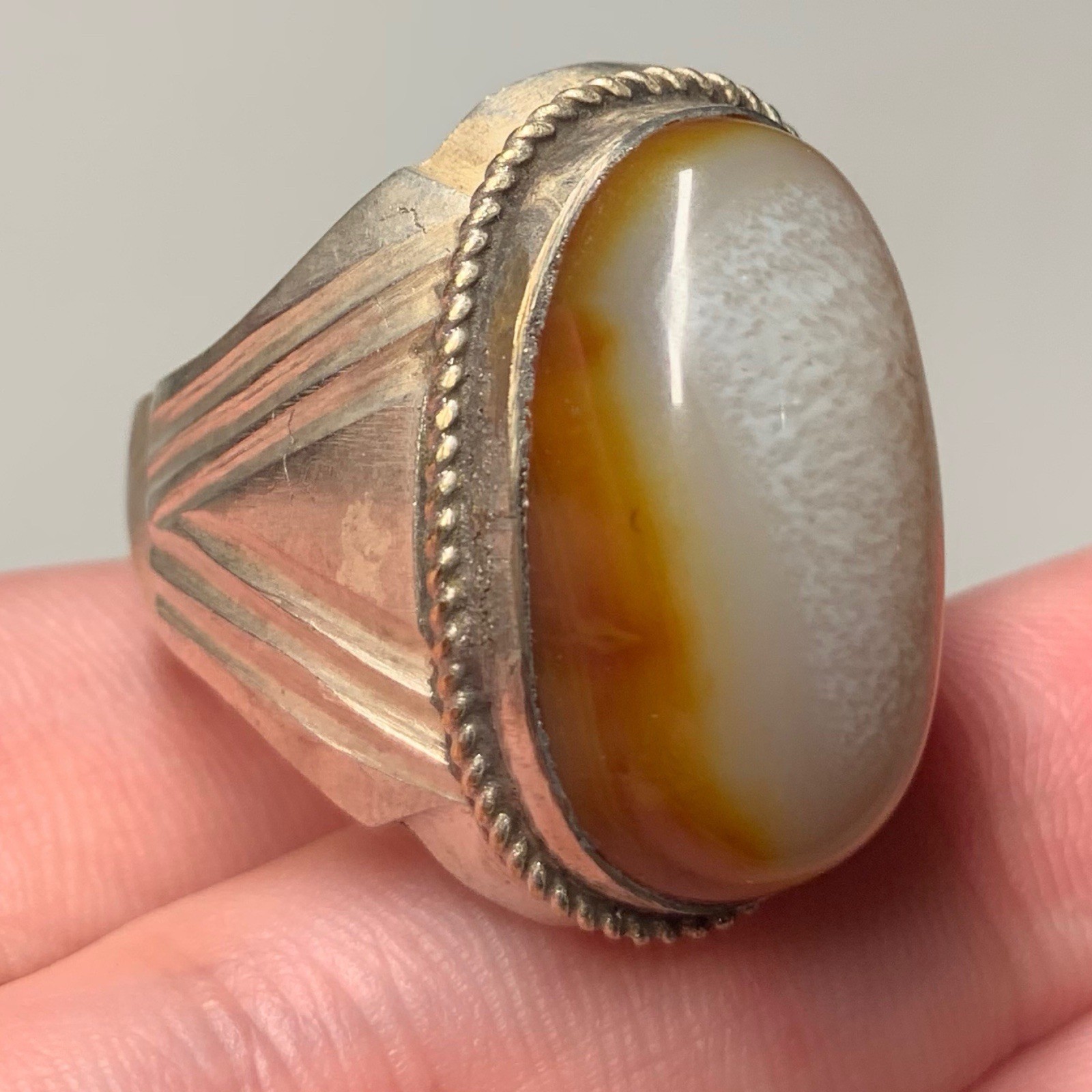 Exquisite Vintage Solid Silver Statement Ring wit… - image 2