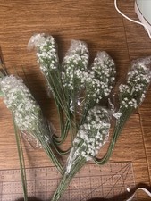 18 Piece Set of Plastic Baby  s Breath Flowers