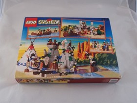 LEGO Western 6748 Boulder Cliff Canyon New In Sealed Box