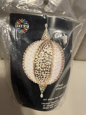 Holliday Vintage White  Gold Sequin Bead Christmas Ball Ornament Kit 4082A NOS
