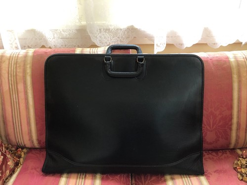  Faux Leather Art Artist Portfolio Case with 10 clear plastic sleeves