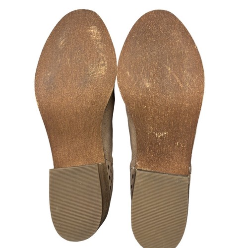 Susina Blakely taupe perforierter Stiefel weicher Wildleder-Reißverschluss EUC Größe 8 - Bild 4 von 6