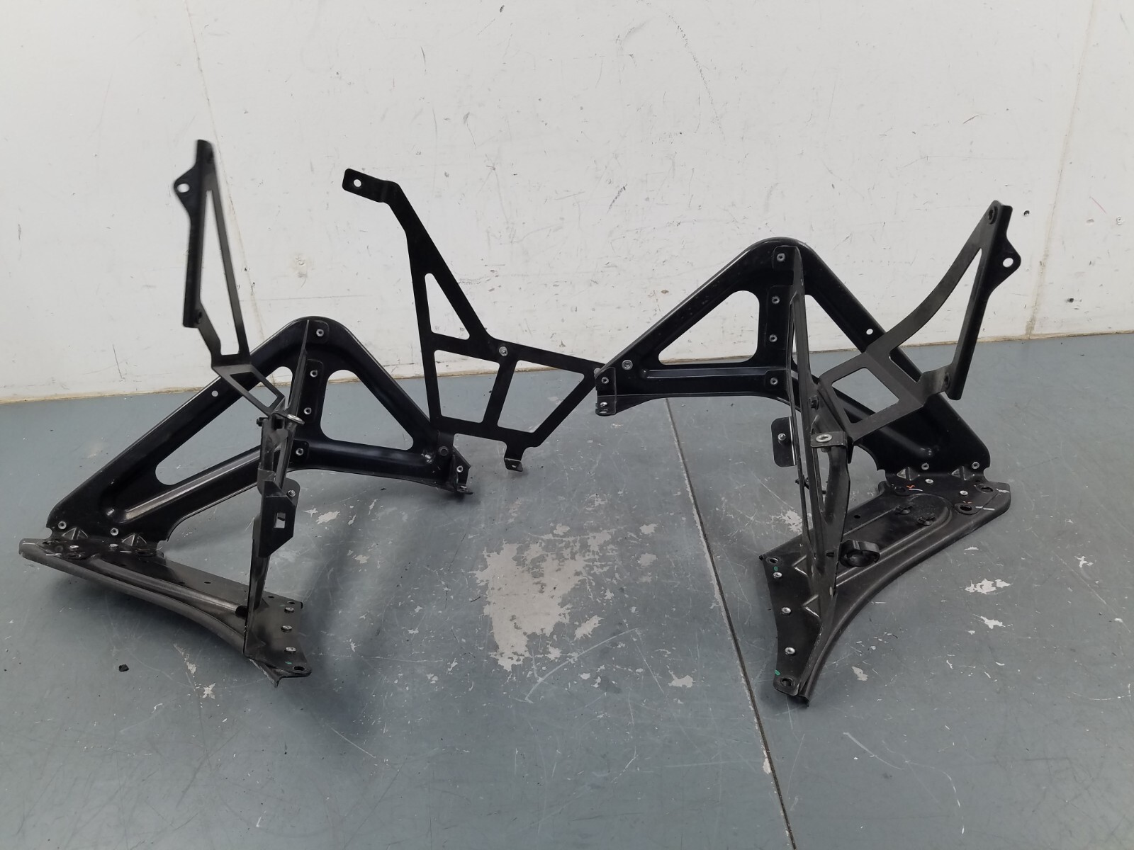 2015 McLaren 650S Spider Rear Quarter Panel Support Brackets #4100 X2
