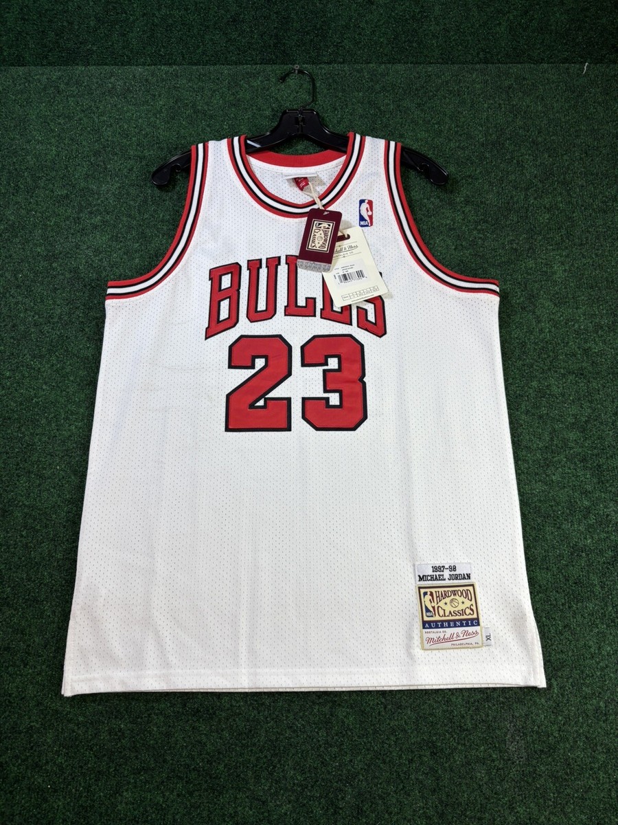 100% Authentic Michael Jordan Mitchell Ness 97 98 Bulls Jersey XL
