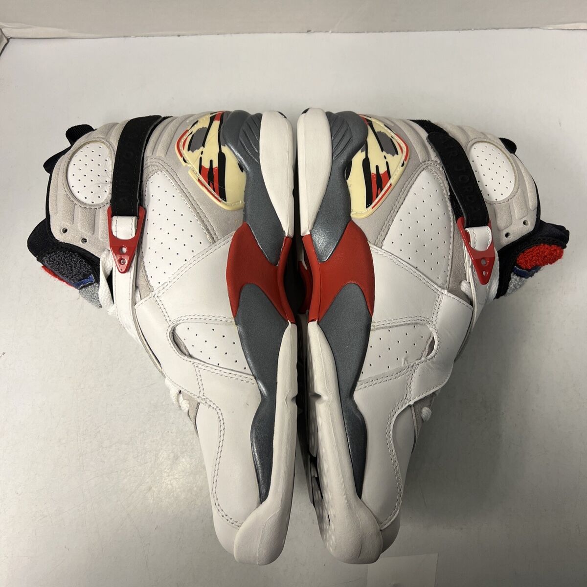 Jordan 8 Retro Bugs Bunny 2003 Size 8.5 Brand New 305381-101 Jordan 8 Retro Bugs Bunny 2003 Size 8.5 Brand New 305381-101