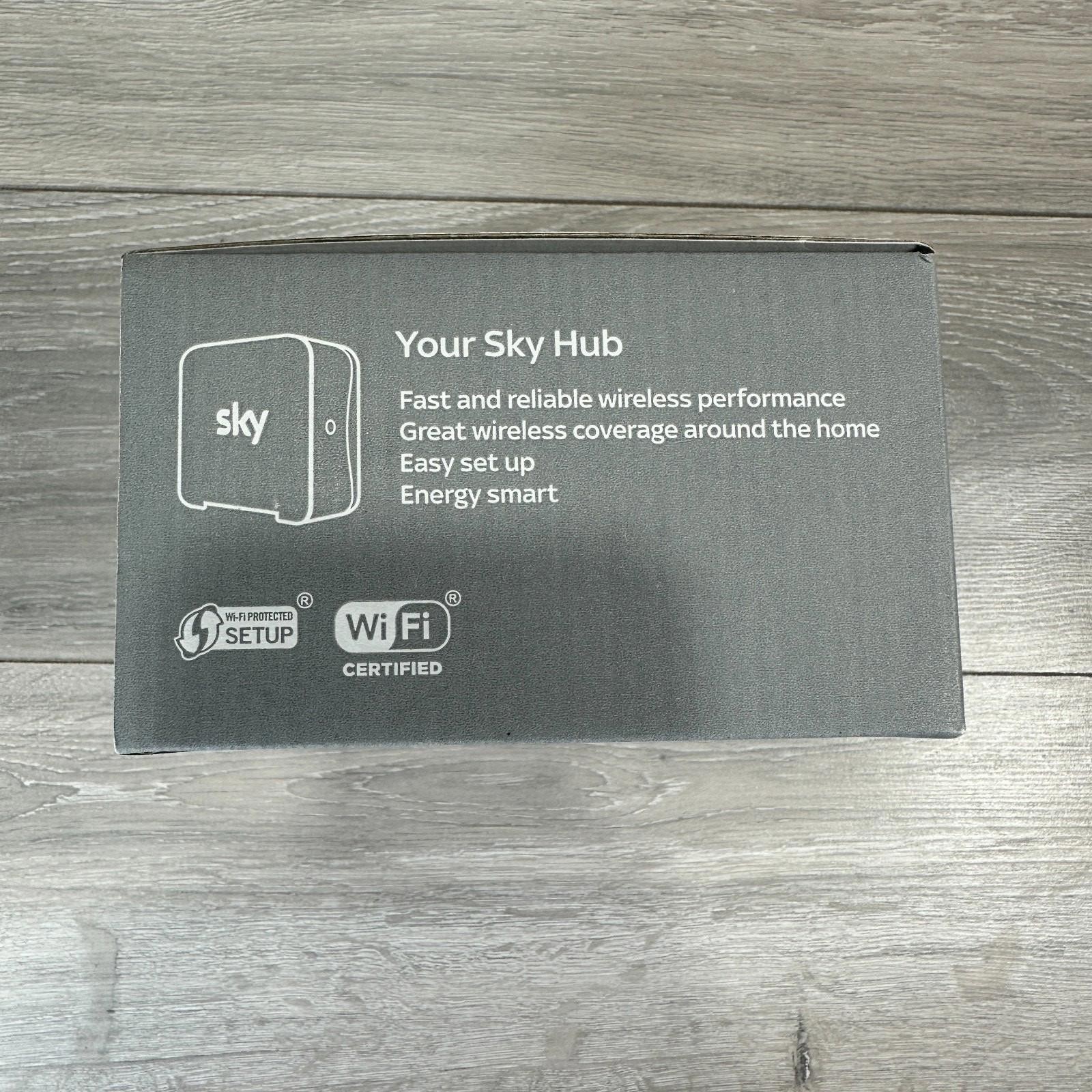Sky Hub SR102 Wireless Latest Internet Black Router Genuine Full Kit & image 9