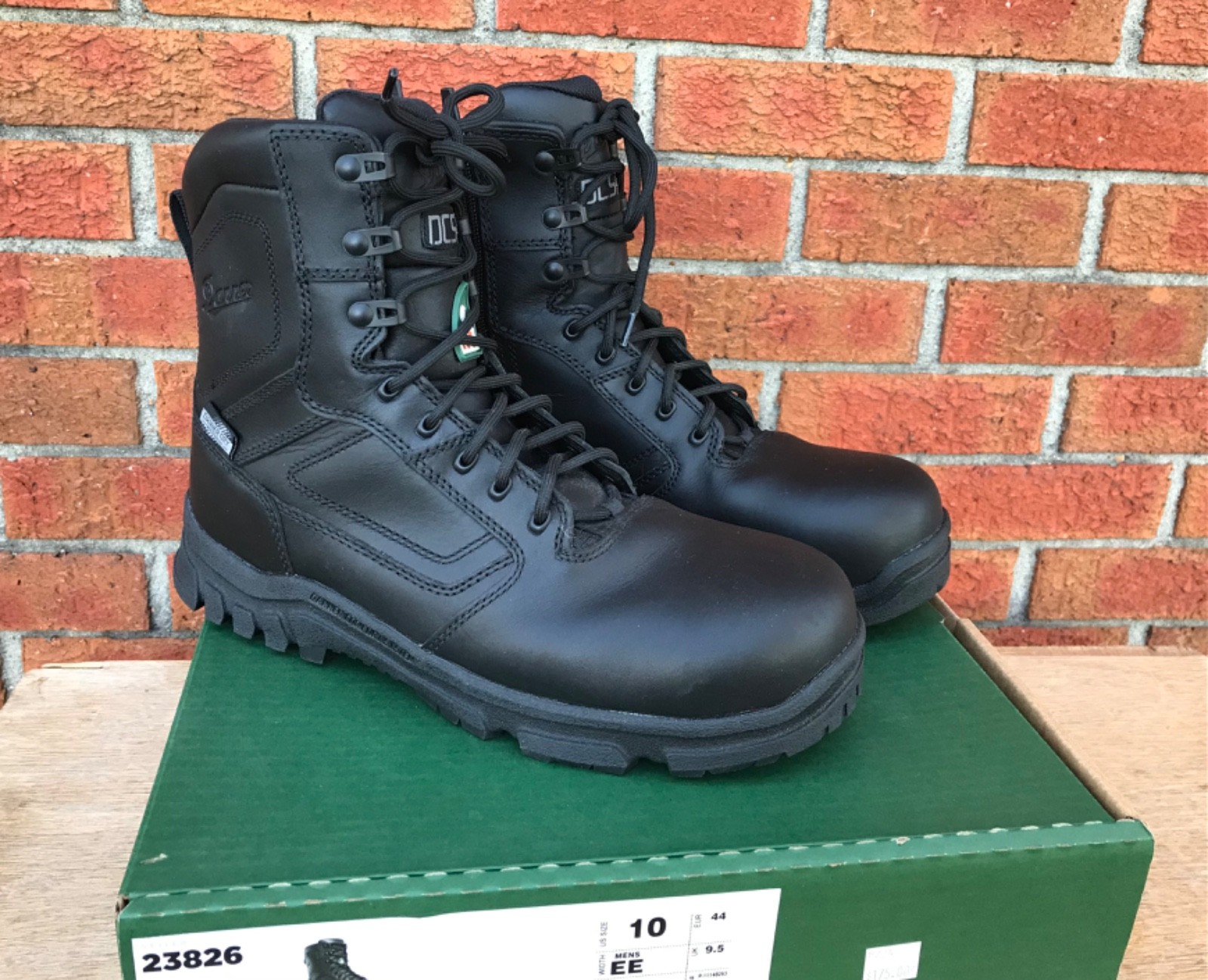NEW IN BOX MEN’S 10EE DANNER LOOKOUT EMS/CSA 8” TALL BLACK SIDE ZIP SAFETY BOOTS