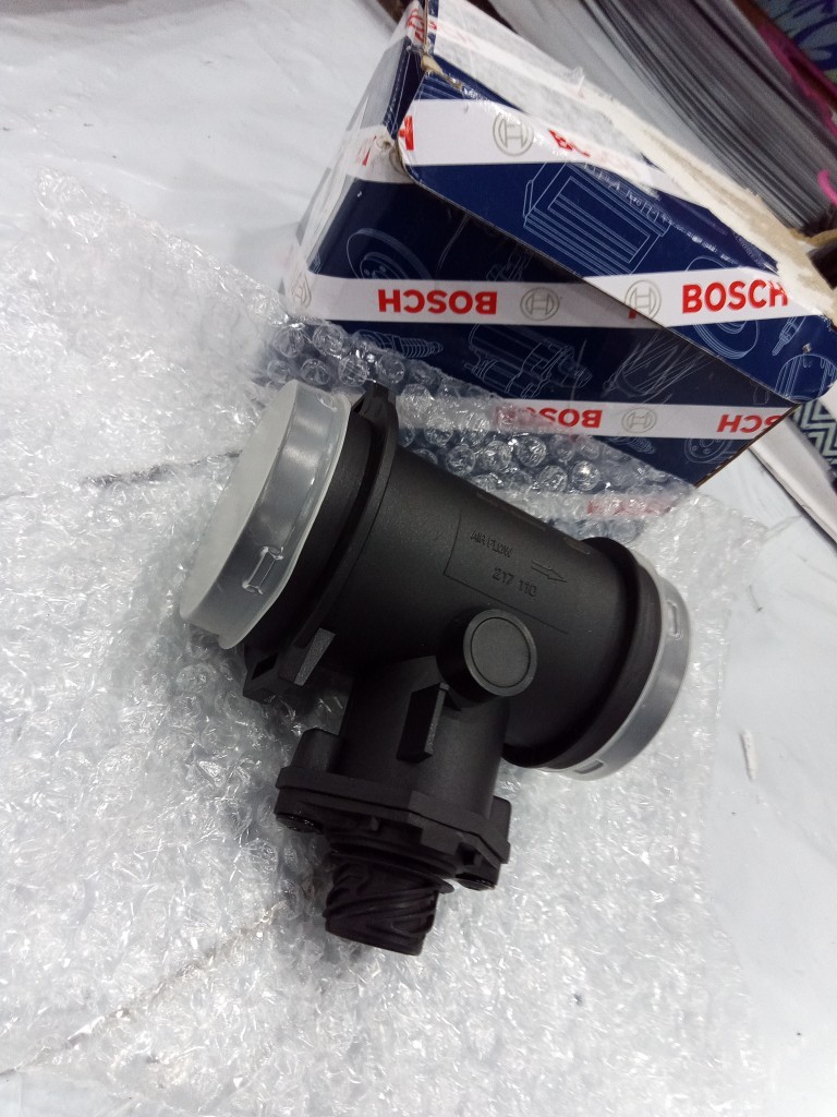 Bosch Mass Air Flow Sensor 13621736224 0280217110 FOR BMW 318i 750iL 850Ci E36
