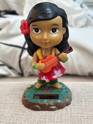HAWAII HULA DANCER NODDER SOLAR POWER 1980s 4'' doll