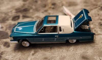 '81 Cadillac Coupe DeVille 1:64 Revell他 1/64 Revell 81 Cadillac Coupe Deville Lowrider Custom Triple Black