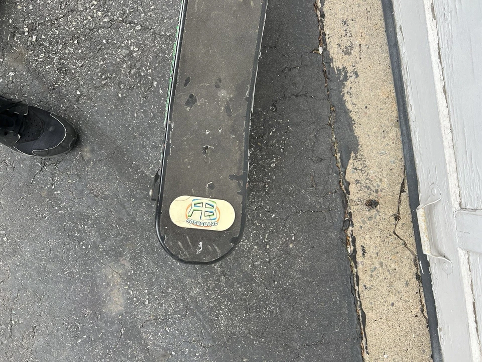 Scooter Rockboard. Muy chulo. 200 libras. capacidad, Kick Action. Foto 4 de 4