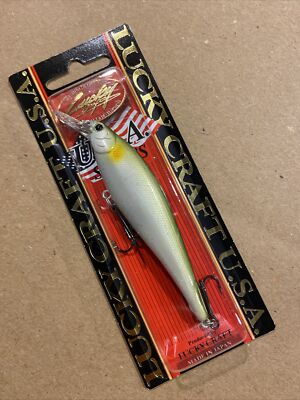 LUCKY CRAFT POINTER 95 5/8OZ PT95-268 PEARL AYU