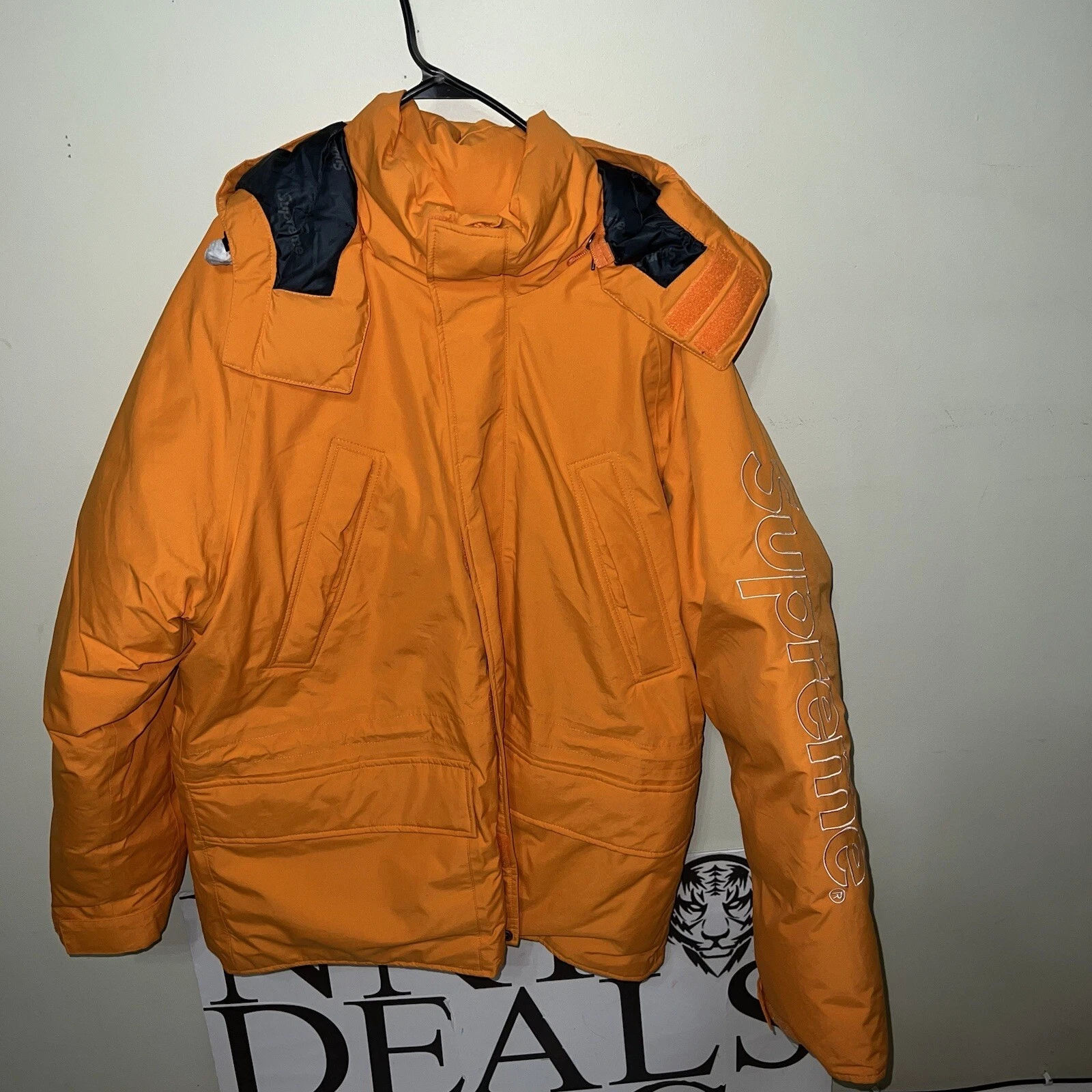 Supreme F/W 2017 700   Coutures collées à remplir, ruban à coudre parka taille L (orange)