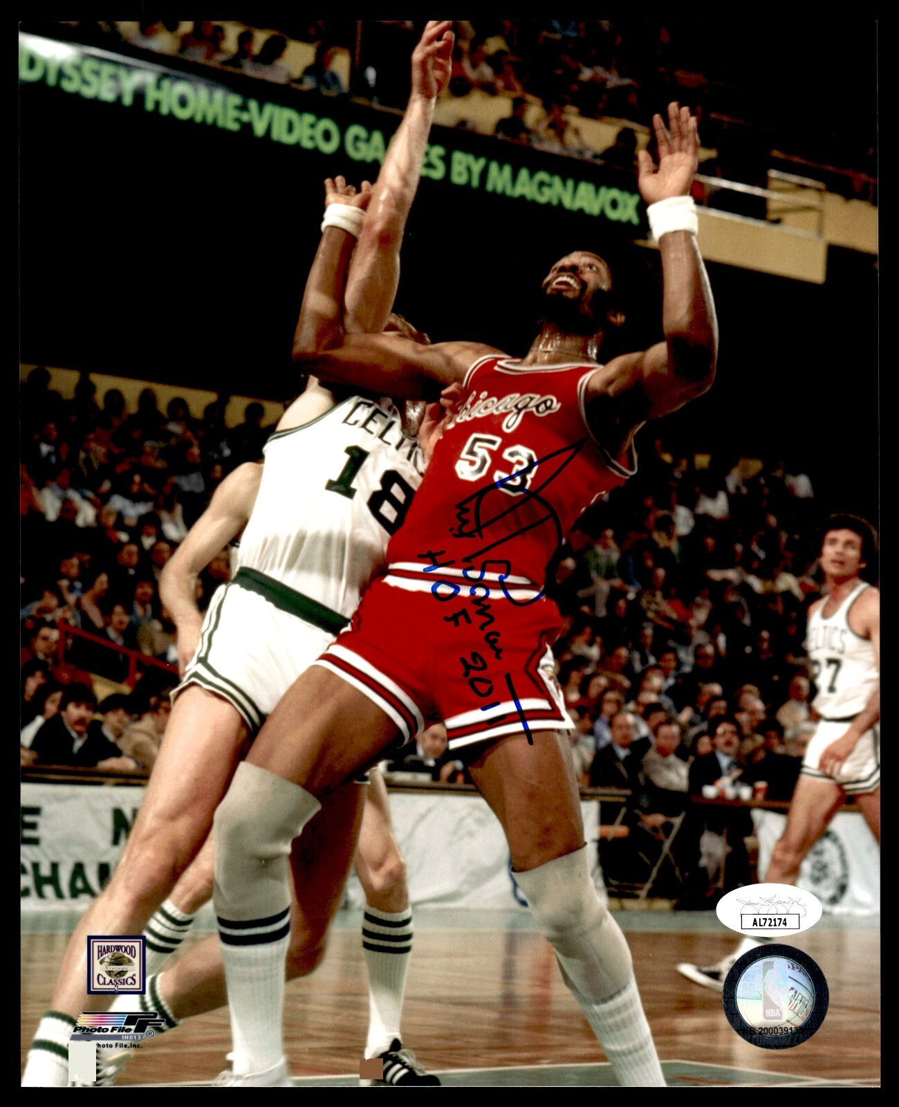 Artis Gilmore Autographed Signed Chicago Bulls 8X10 PHOTO WITH JSA COA - 