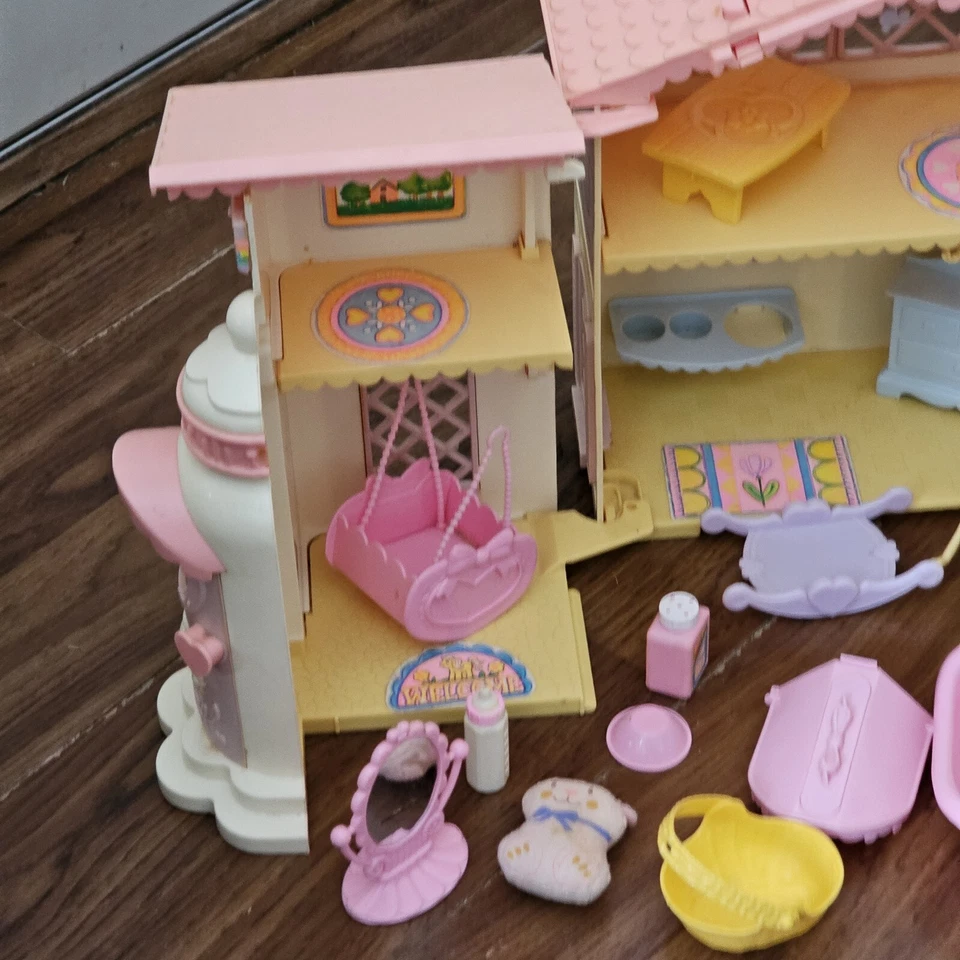 MI LITTLE PONY G1 GUARDERÍA DE CUNA de colección con ACCESORIOS y caja 1985 Foto 2 de 4