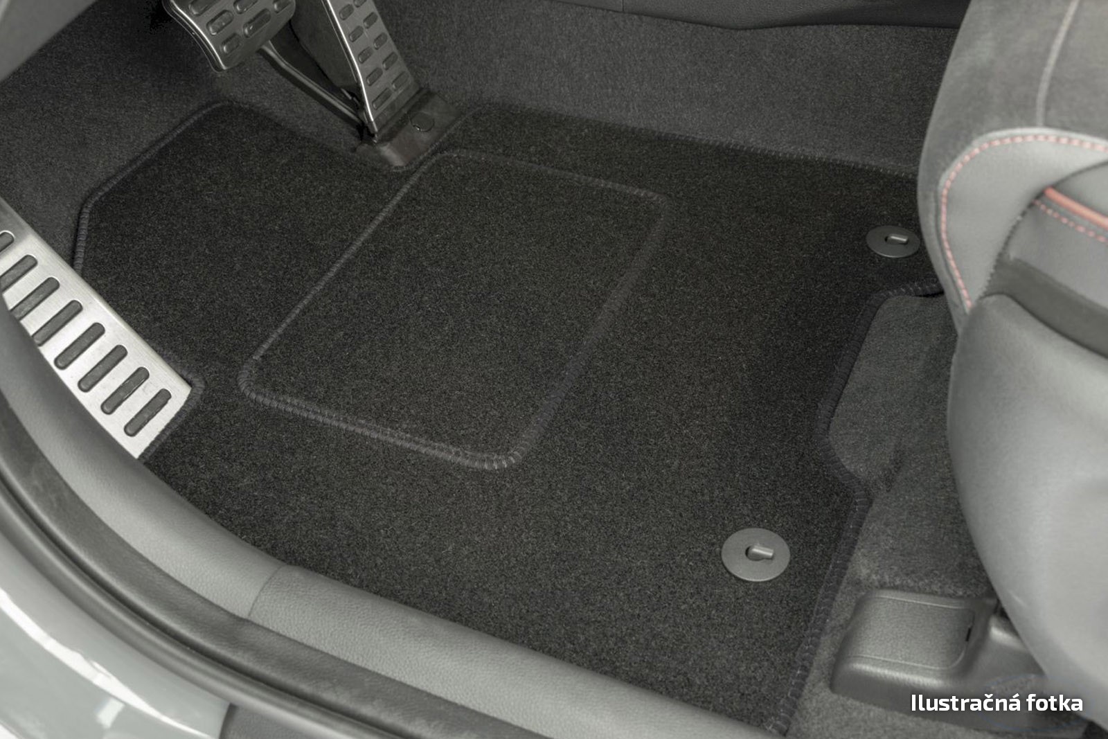 Tapis de sol Chevrolet Captiva velours noir pour remplacer une moquette usée