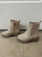 Girls Size 9 Tan Zip Up Boots