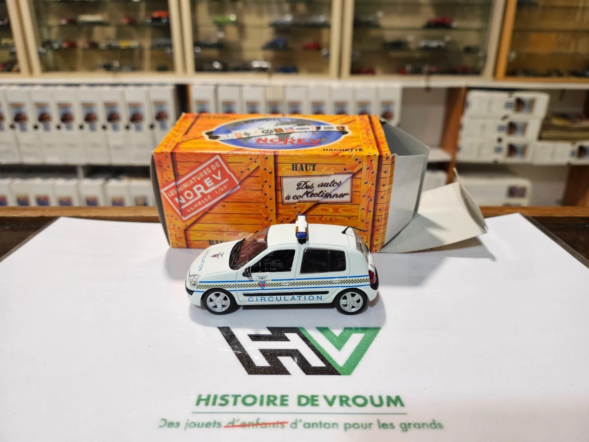 Les Petites Renault - Renault Clio II phase 2 Privilège 2002