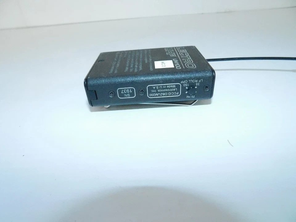 LECTROSONICS UM100 LECTRO UM100 UHF BLOCK 28 (LSB77) - Image 4 of 4