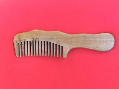7.25'' SUPERIOR QUALITY SANDAL WOOD COMB W/HANDLE FOR ALL HAIR - ONE OF THE BEST!