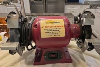 Northern Industrial 6” Bench Grinder 1/2 HP 120V Dual Wheel. Very Good Condition