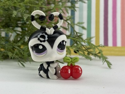Littlest Pet Shop 2250 LPS Authentic Love Bug Ladybug Black White