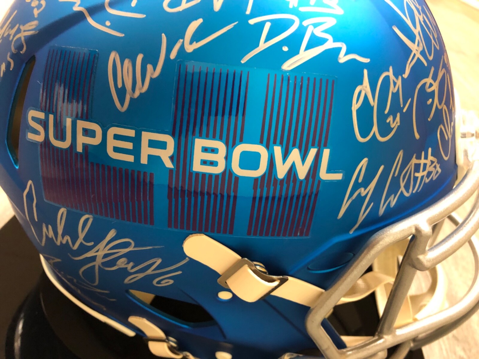 Philadelphia Eagles Team Autographed Super Bowl 52 Helmet With Display