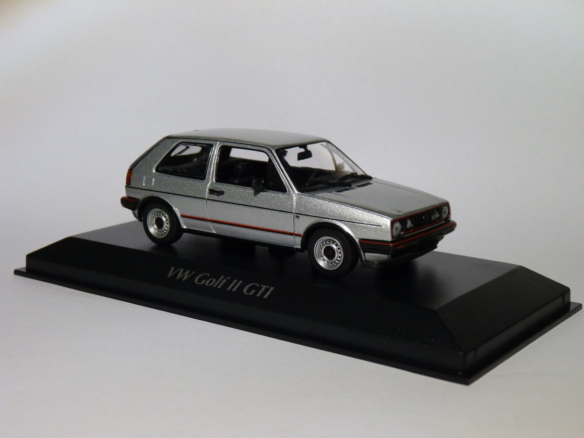 Volkswagen VW Golf II GTi Silver 1985 1/43 by Minichamps
