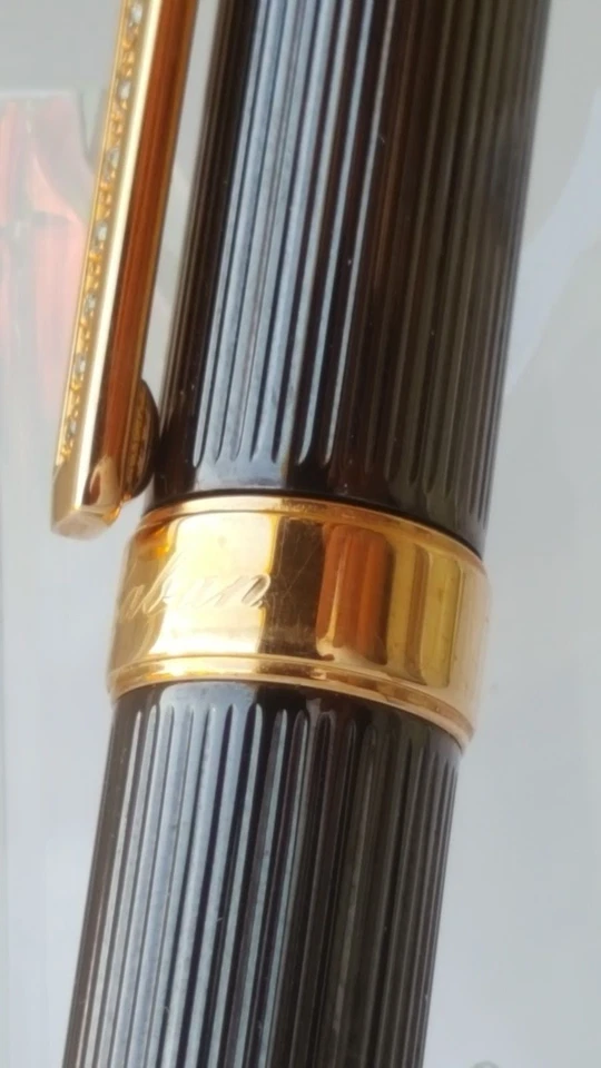 Bolígrafo Laban Luxury con cristales de Swarovski + dos recambios (negro y azul) Foto 4 de 4