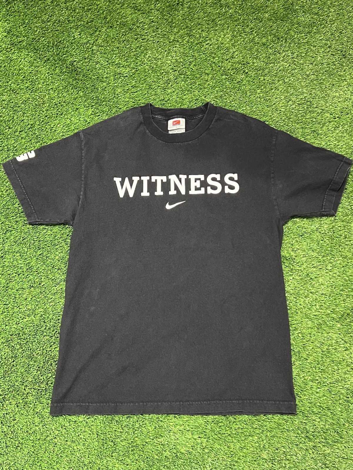 Vintage Nike Lebron James Witness Tee Size L