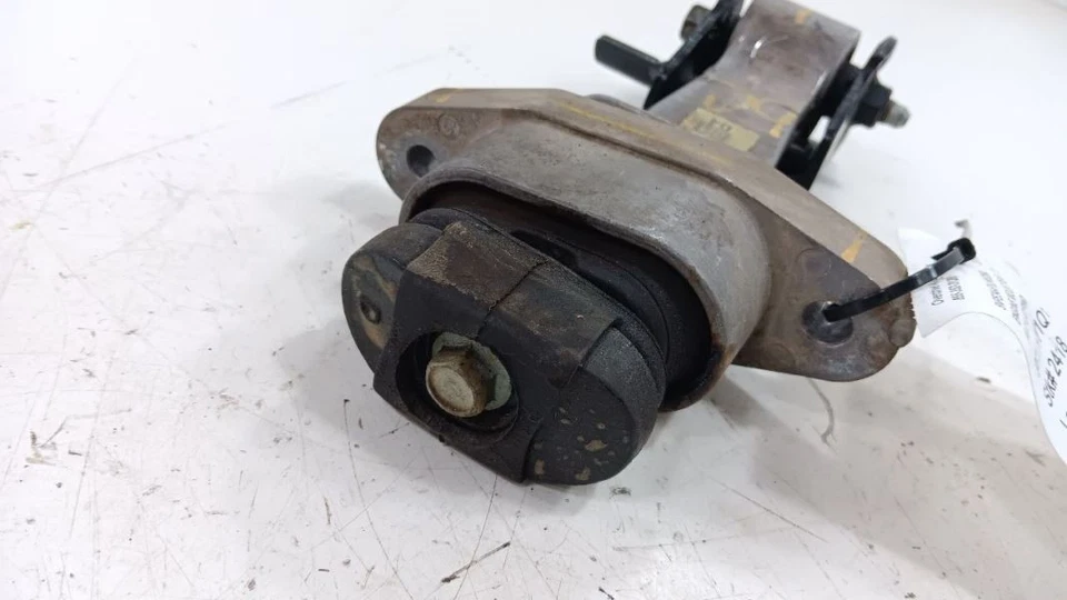 Hyundai Sonata Engine Motor Mount Rear Back 2018 2019 - Image 2 of 4