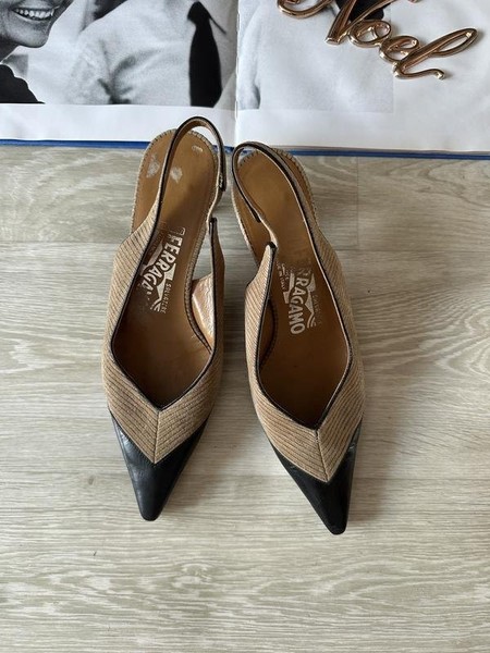 Women Salvatore Ferragamo Heels Beige Leather 36.5