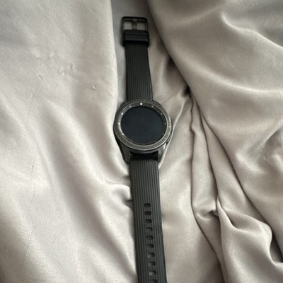 Samsung Galaxy Watch 46mm Bluetooth Smartwatch Black Rotating Bezel