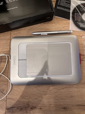 Wacom Bamboo Fun Pen & Touch - klein - silber - CTH-461