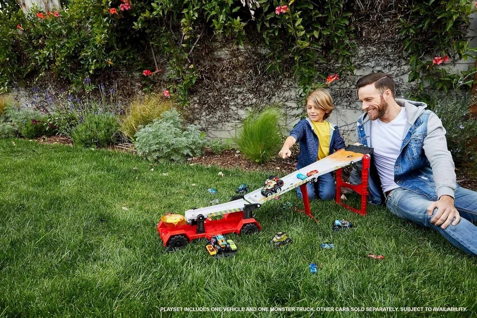 Monster Trucks Downhill Race & Go Playset - Image 4 of 4