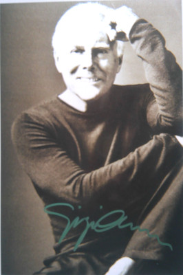 Giorgio Armani  (+) orig. Autogramm Großfoto 20x30 s/w