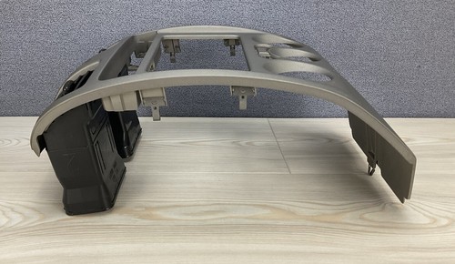 ♦️2004-2012 Chevy Colorado GMC Canyon Radio Dash Bezel Trim Panel. Free Shipping - Picture 8 of 13