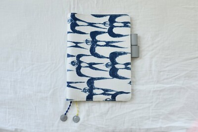 Hobonichi 2023 minä perhonen hello swallow (White) A5 Size Hobonichi 2023 minä perhonen hello swallow (White) A5 Size