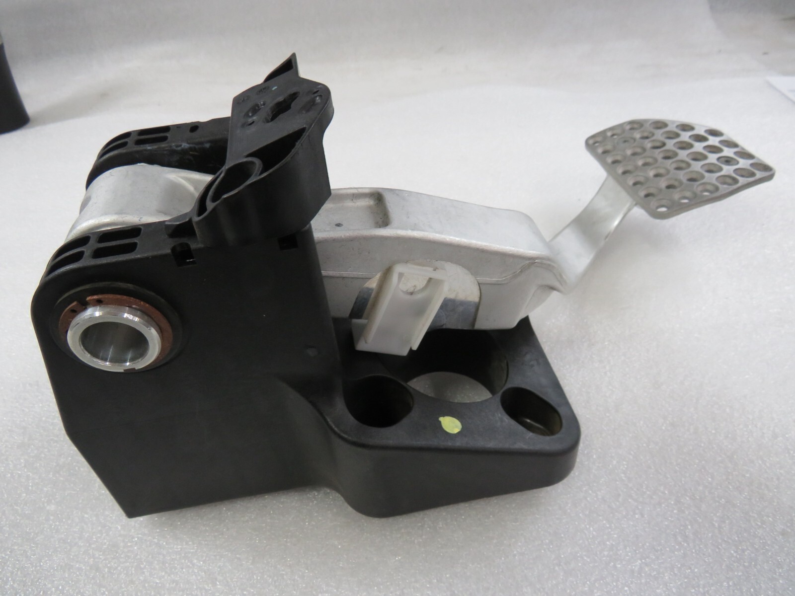 Ferrari Portofino, California, FF, Brake Pedal & Support, Used