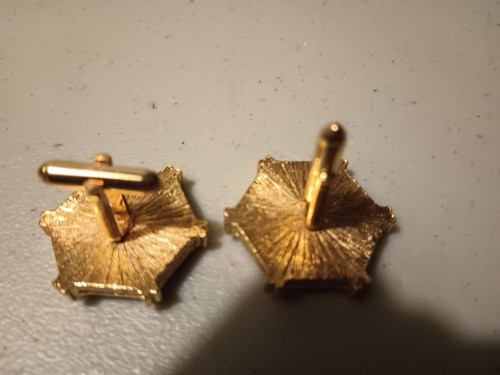 2 PAIRS Vintage Cufflinks Incolay Stone Faux Cameo Cuff Links Greek Mytho - Picture 10 of 11