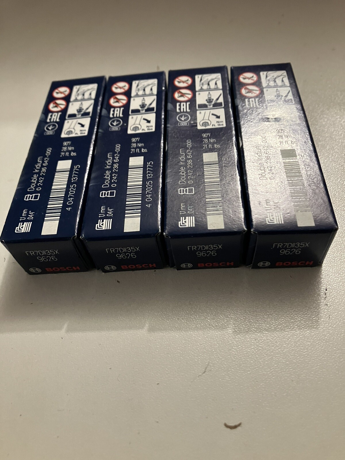 BOSCH FR7DII35X ( 0242236642 ) X4 DOUBLE IRIDIUM SPARKPLUGS