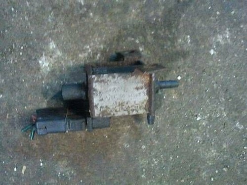 Mercedes C126 / W126 500 SEC (1) Unterdruckventil Druckwandler 0015407097