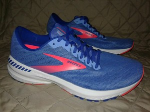 brooks stability womens