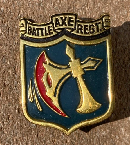 WW2 US Army Military 272nd Infantry Regiment Theater Made Di Distinctive Pin