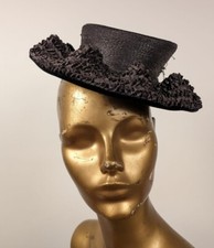 WHIMSICAL VICTORIAN 19TH C BLACK STRAW BONNET W CHUNKY RUFFLE STRAW BRIM