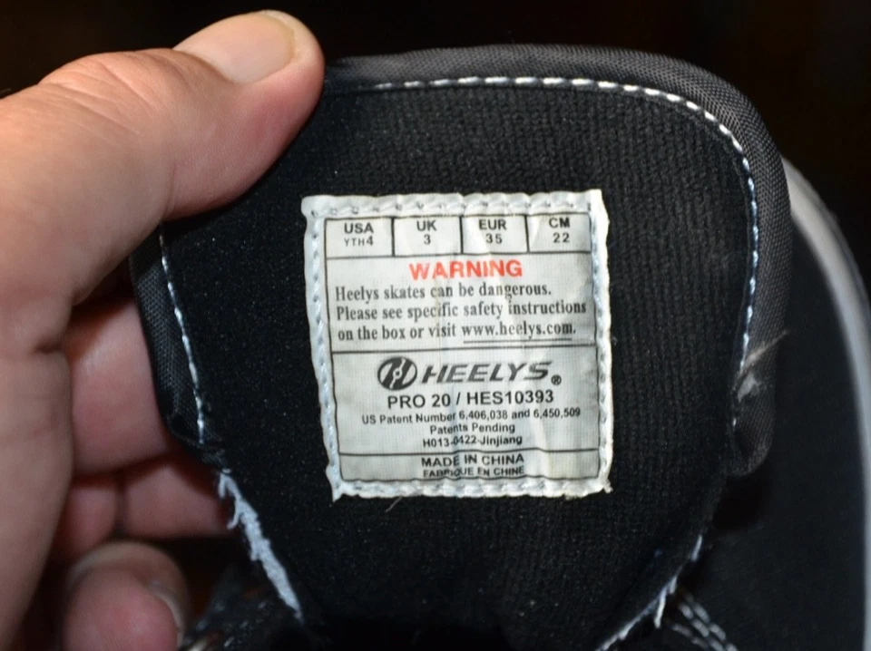 Zapatos de Skate HEELYS Juveniles Talla 4 Negros Con Cordones Parte Superior Baja Niños Tenis Foto 3 de 3