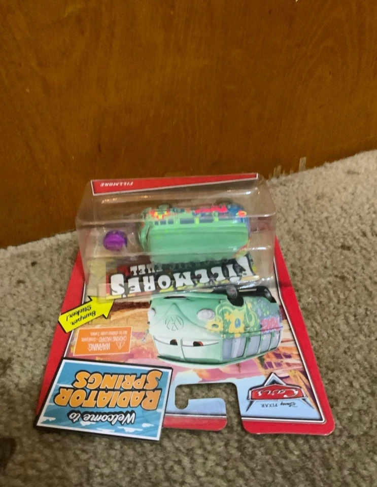 BIENVENIDO A RESORTES RADIADOR coches Disney Pixar Fillmore muy buen estado Foto 3 de 4