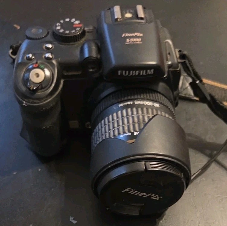 Fujifilm FinePix S Series 30-40x Optical Zoom Digital Cameras for