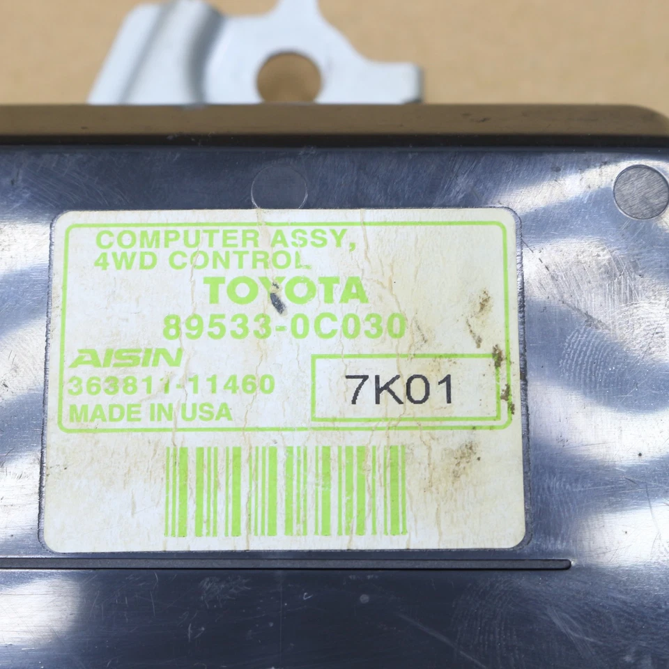 Toyota Tundra 2007-08 OEM Transfer Case Module 4WD Control Computer 89533-0C030 - Image 3 of 4